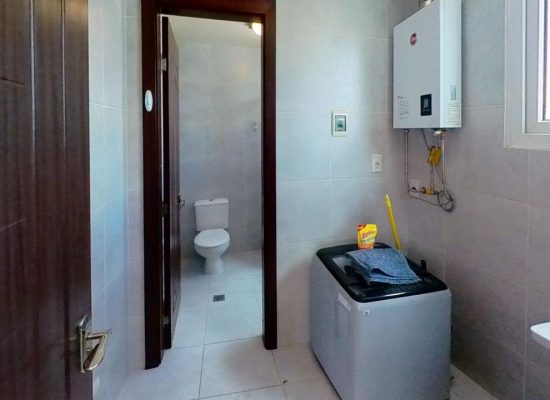 1373-Avenida-Julio-Calle-Pantino-Bathroom.jpg