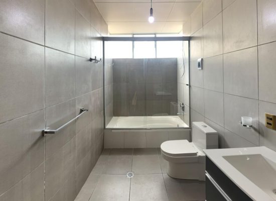Casa-Pareada-Bathroom.jpg