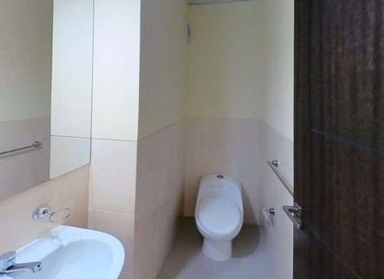 RODRIGO-OCHOA-ACHUMANI-Bathroom-4.jpg